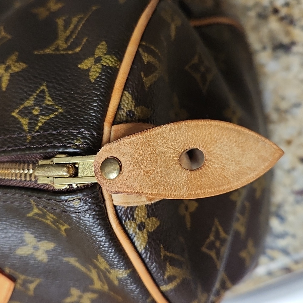 Louis Vuitton Monogram Speedy 30 - Picture 12 of 14